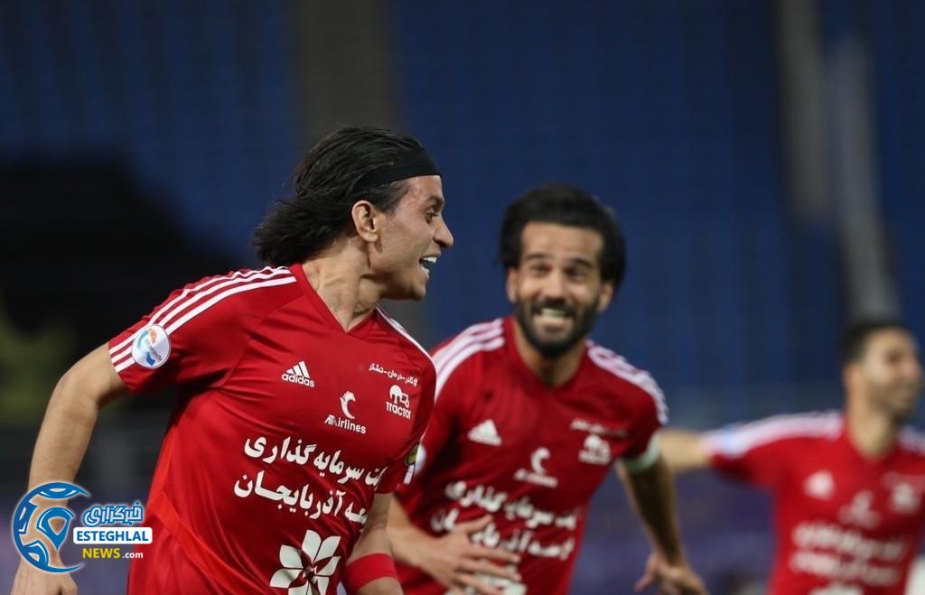 دیدار استقلال و تراکتور