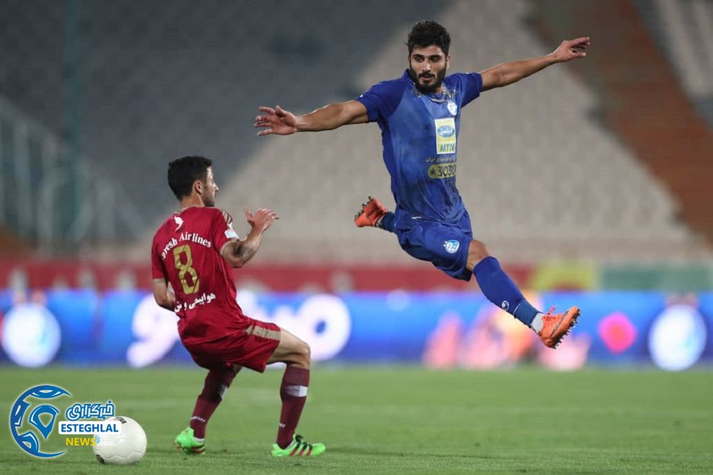 دیدار استقلال و نساجی