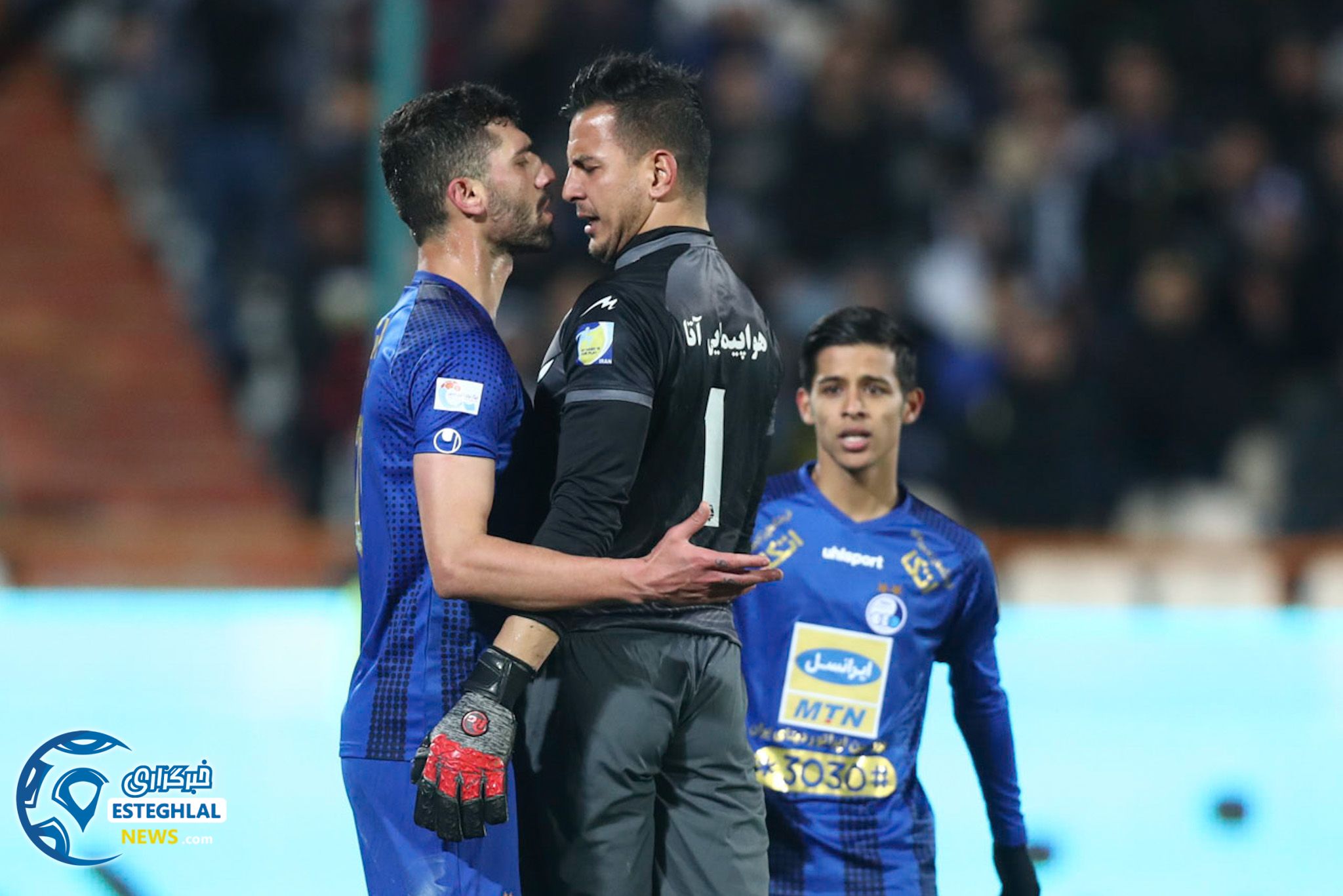 دیدار استقلال و ماشین سازی