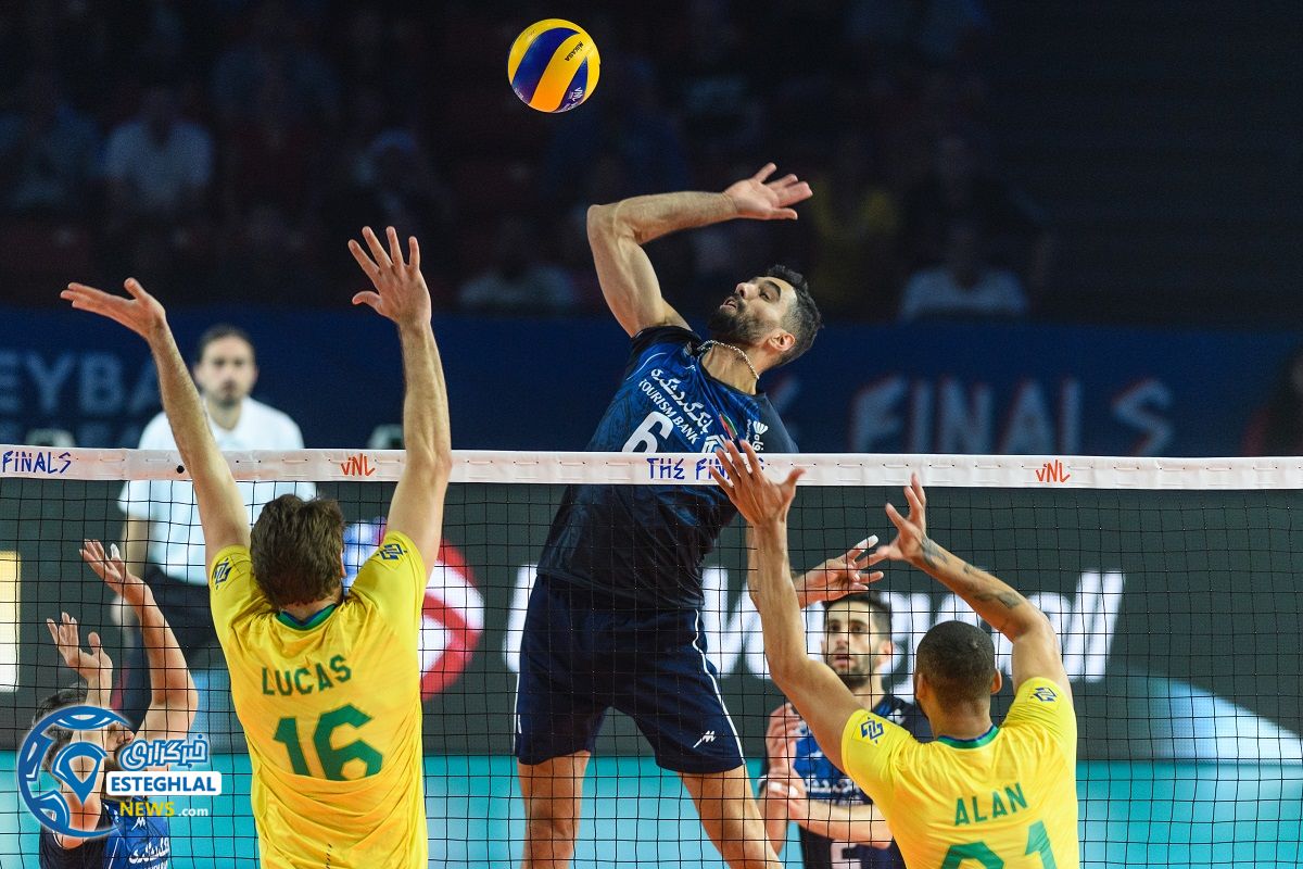 دیدار تیم های ملی والیبال برزیل و ایران
