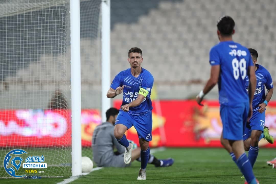 دیدار استقلال و مس