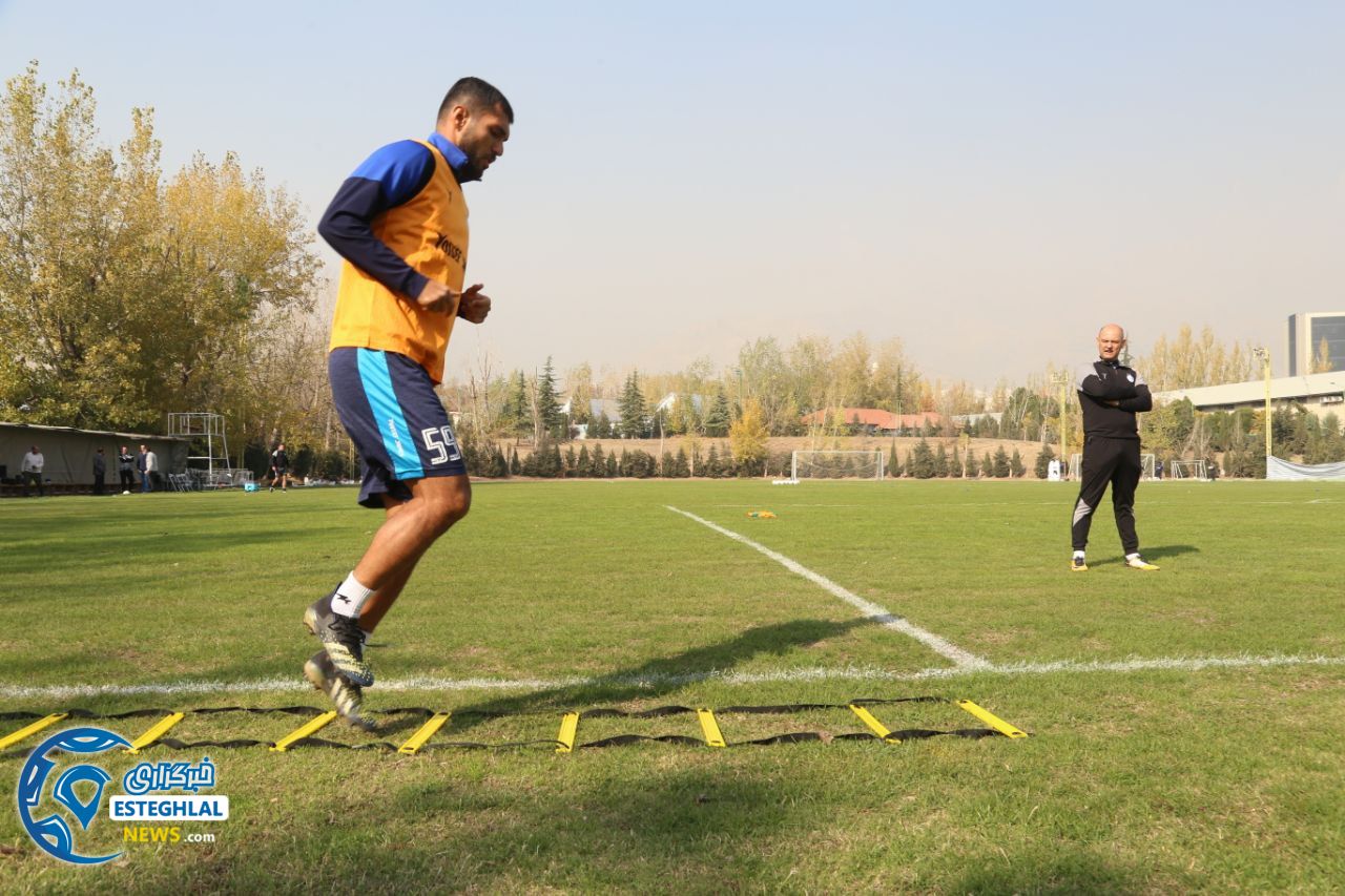 تمرین استقلال