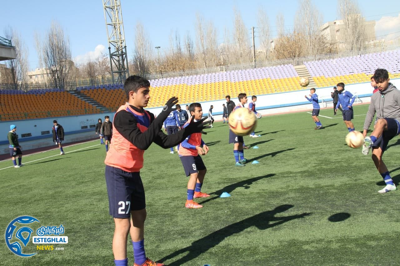 تیم نونهالان استقلال