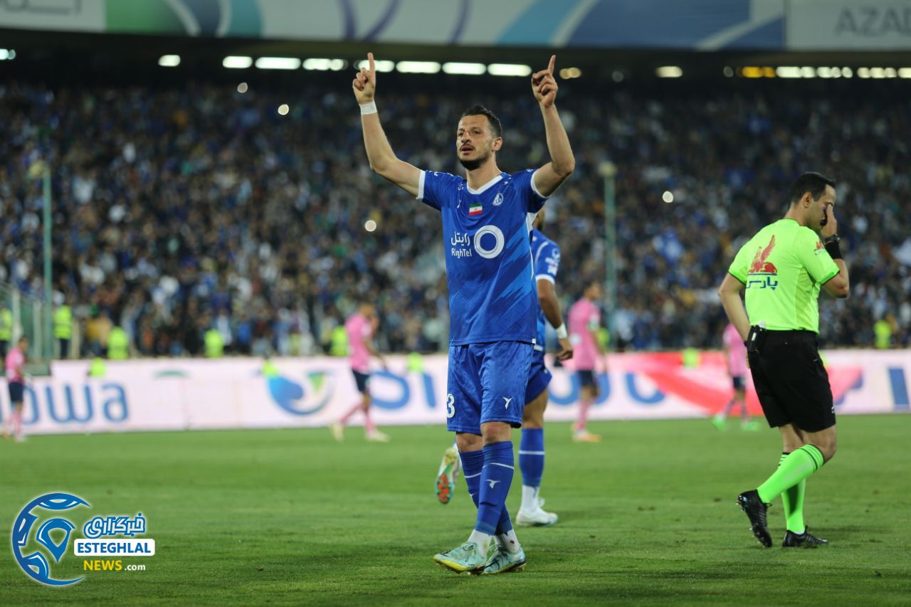 دیدار استقلال و آلومینیوم