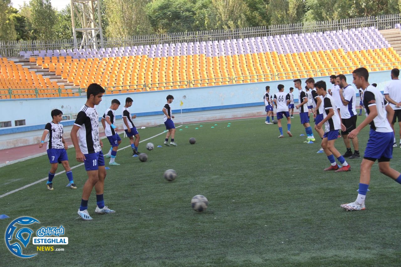 تیم نونهالان استقلال