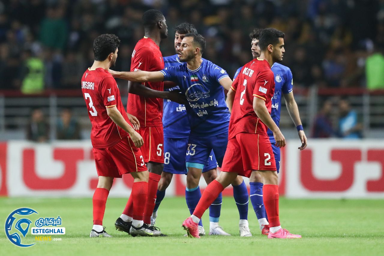 باشگاه استقلال(تاج)