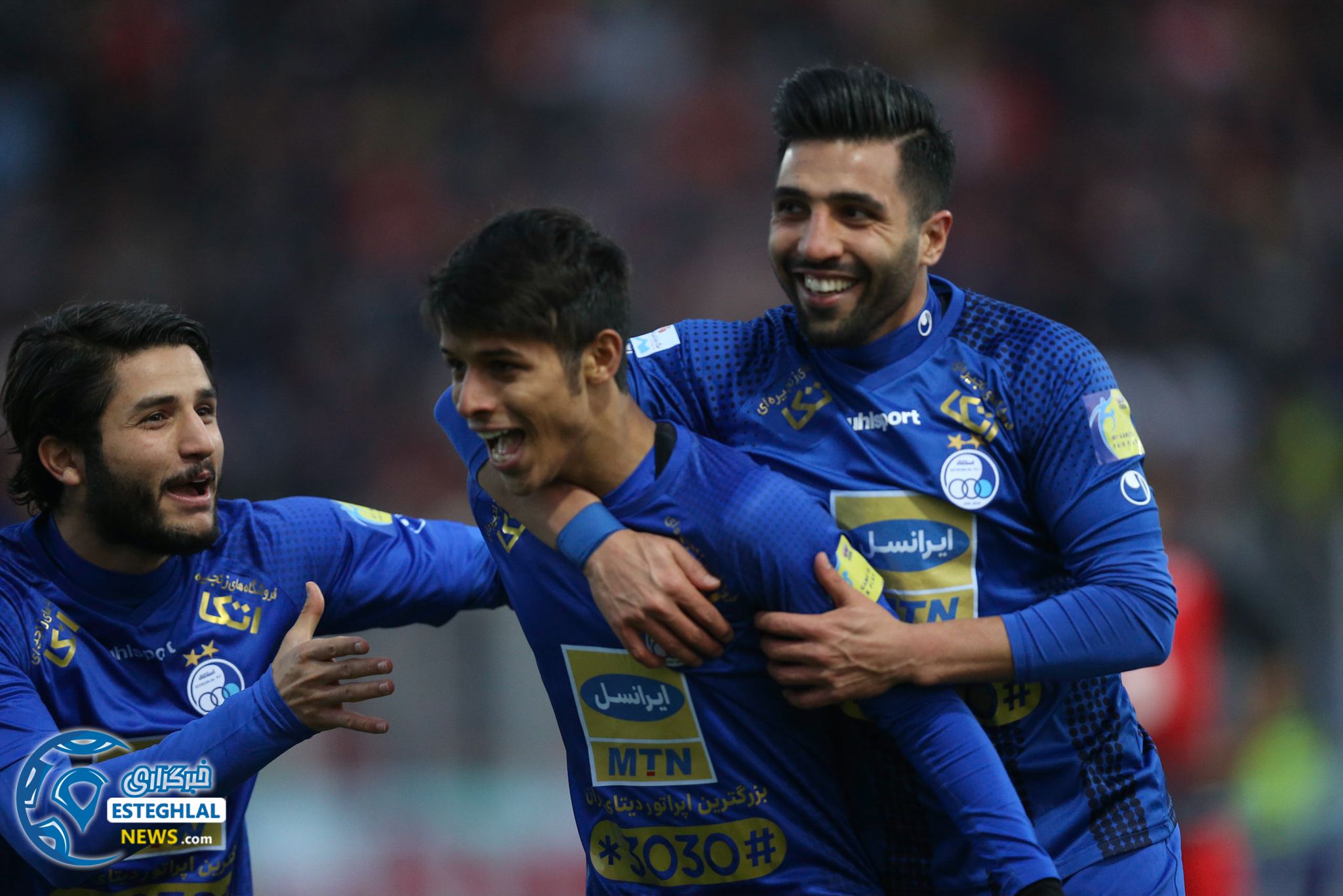 دیدار نساجی و استقلال