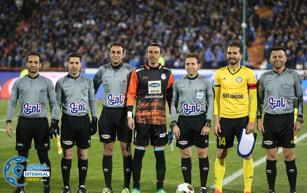 دیدار استقلال مقابل پارس جنوبی