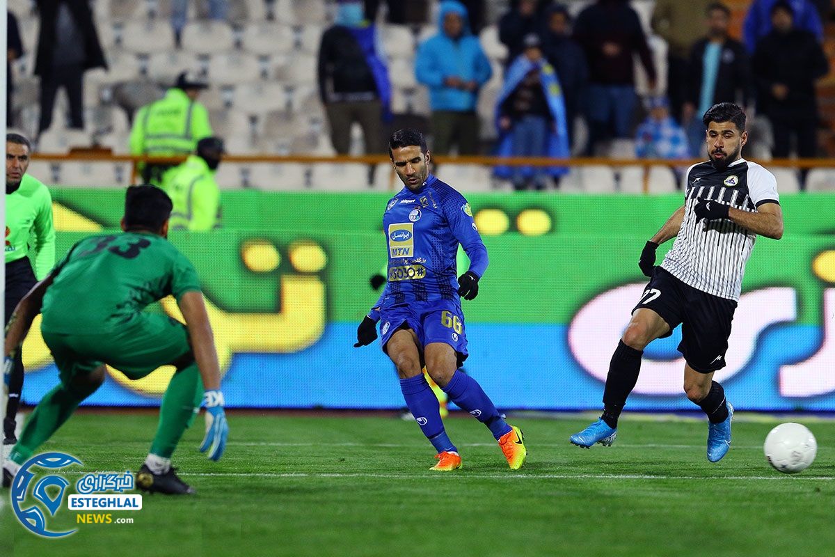 دیدار استقلال و نفت مسجد سلیمان