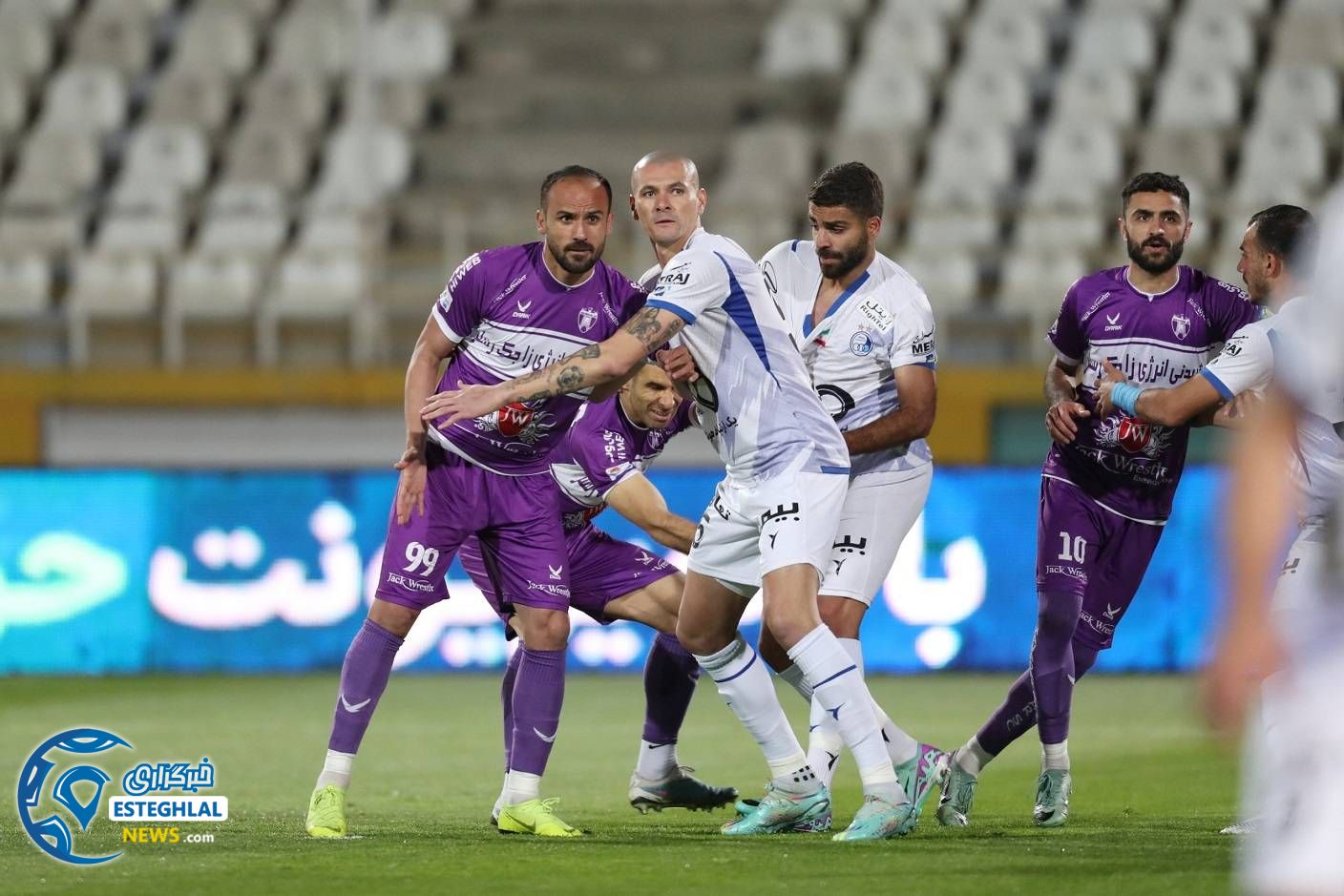 هوادار 0-1 استقلال