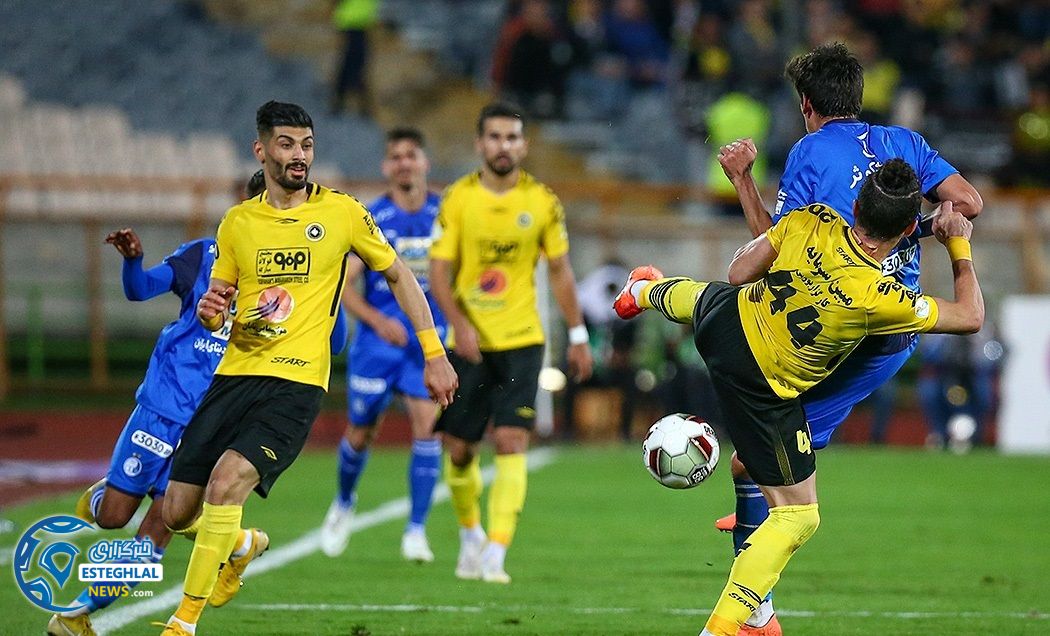 دیدار استقلال و سپاهان