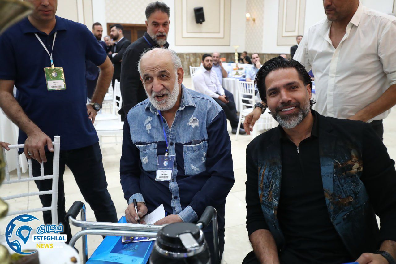 پیشکسوتان باشگاه استقلال(تاج)