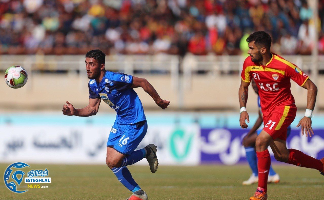 دیدار فولاد و استقلال