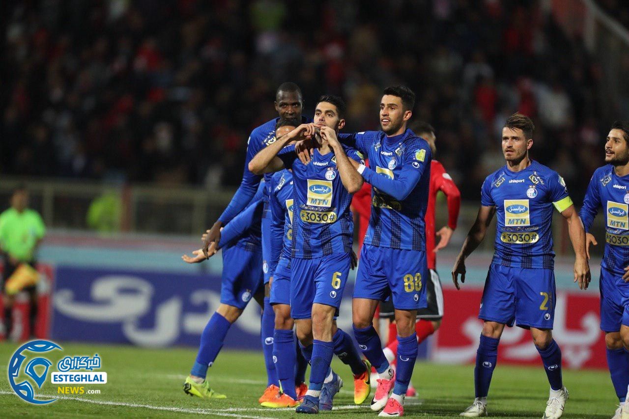 دیدار تراکتور و استقلال