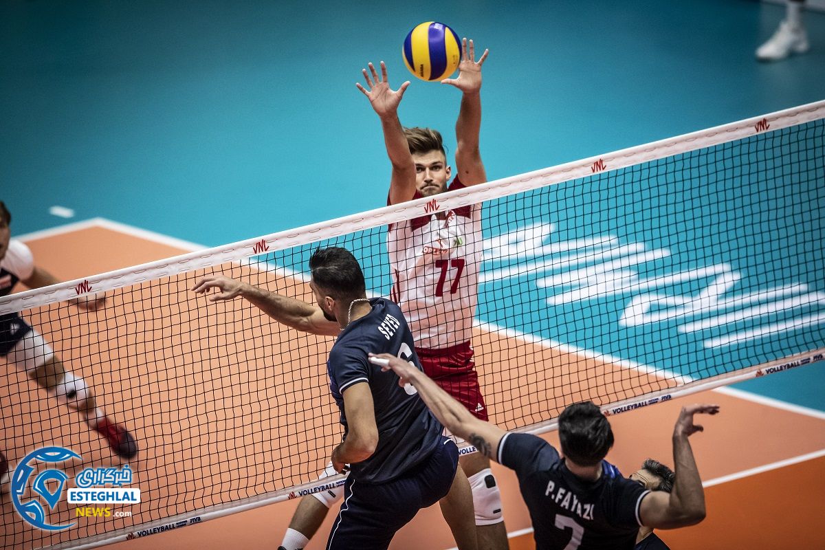دیدار تیم های ملی والیبال ایران و لهستان