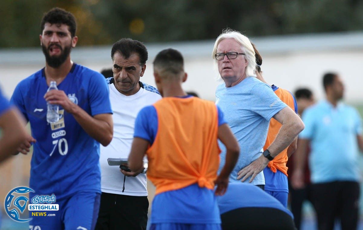 دیدار دوستانه استقلال و آکادمی استقلال