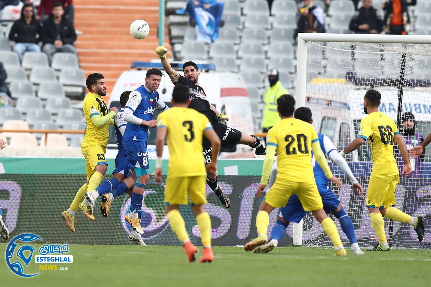 استقلال(تاج) 3-1 نفت مسجدسلیمان