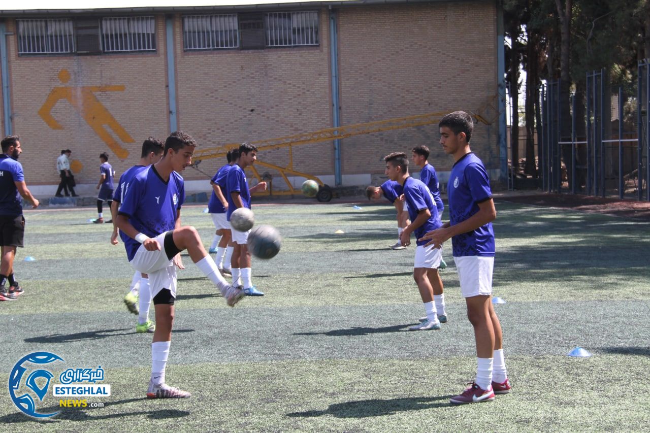 تیم نونهالان استقلال