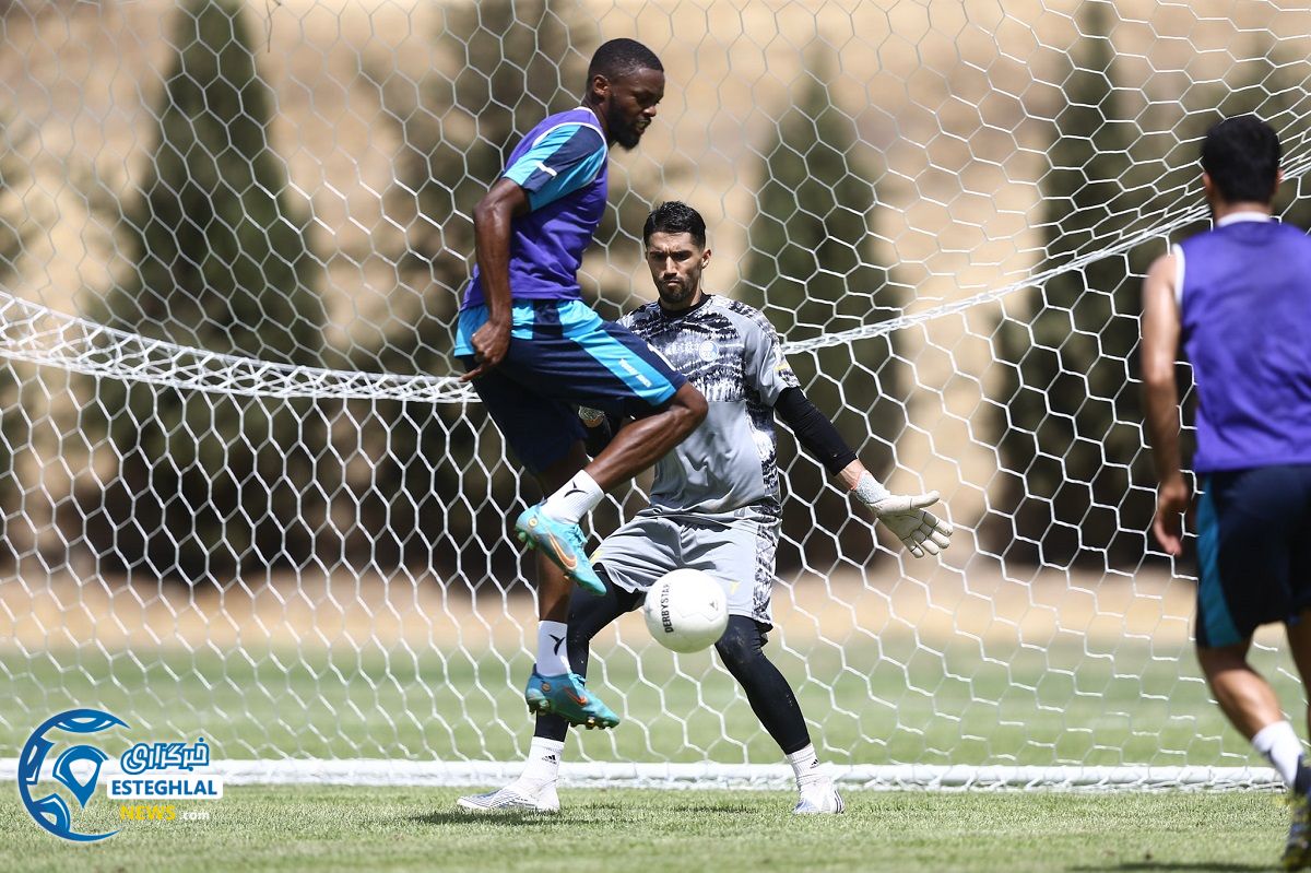 تمرین استقلال