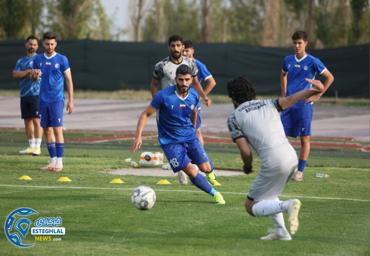 دیدار دوستانه استقلال و چادرملو