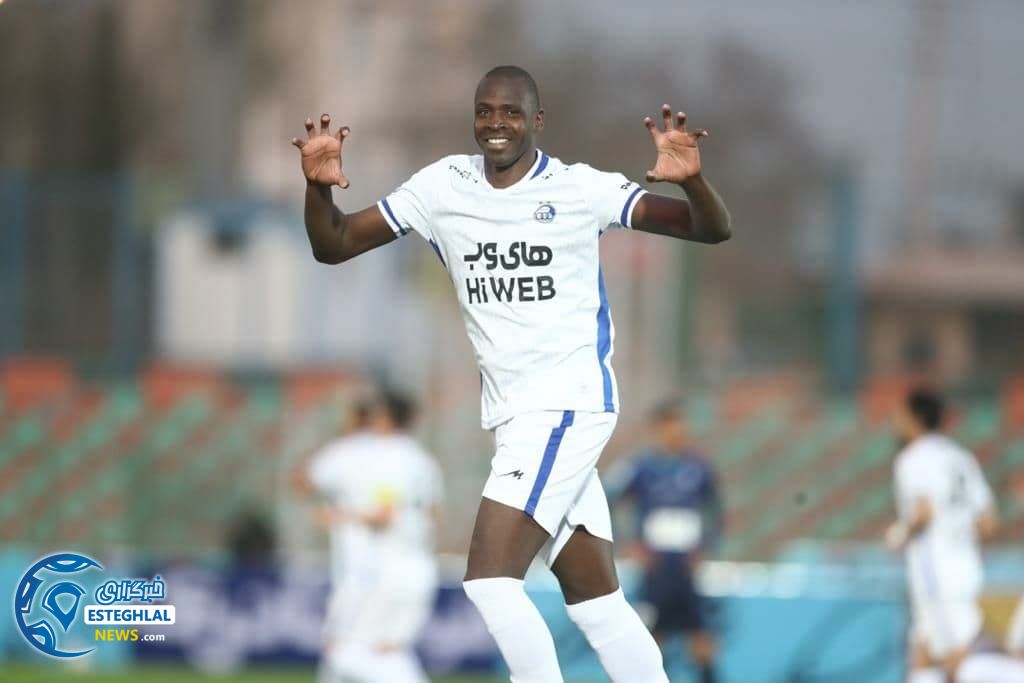 دیدار پیکان و استقلال