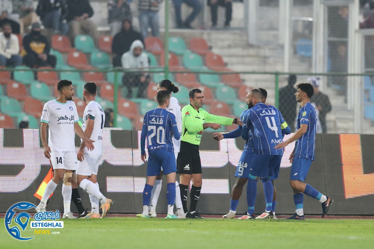 بازی استقلال و گل گهر