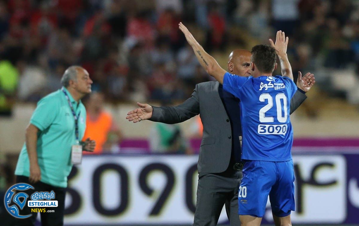 دیدار استقلالل و تراکتورسازی