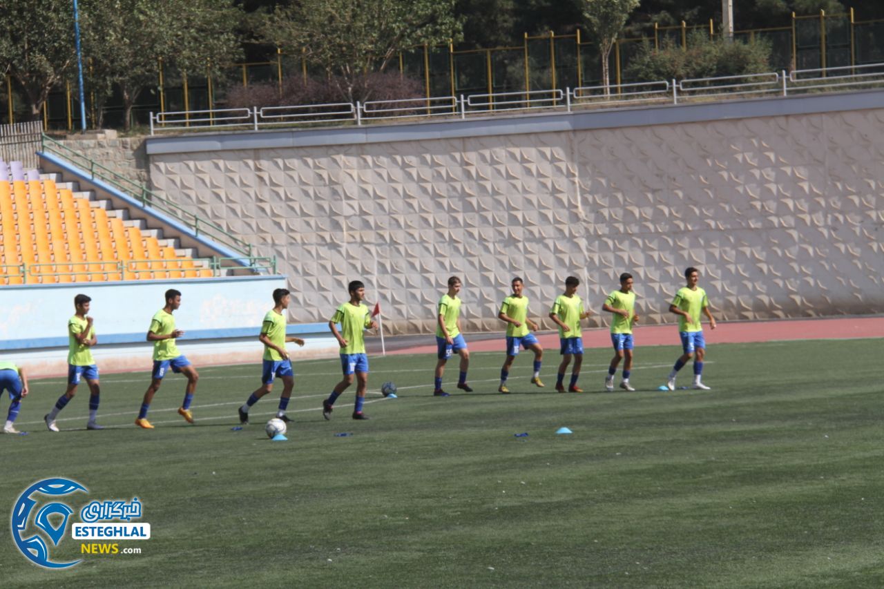 تیم نونهالان استقلال