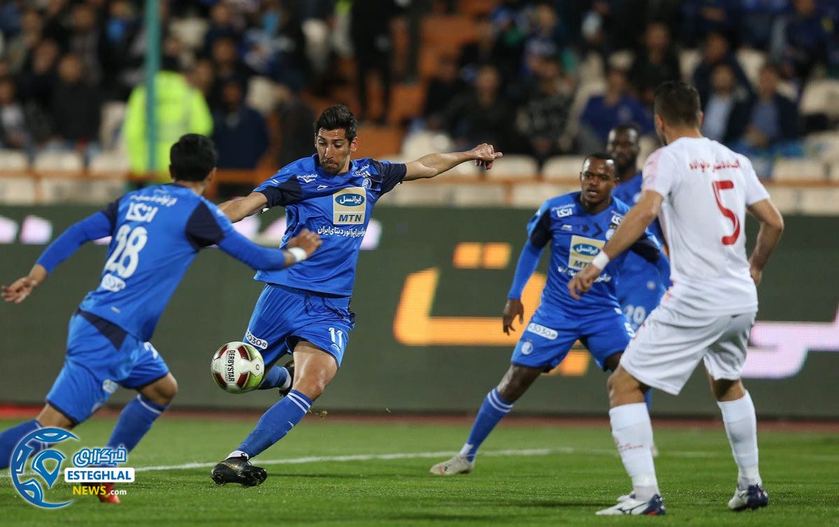 دیدار استقلال و نساجی