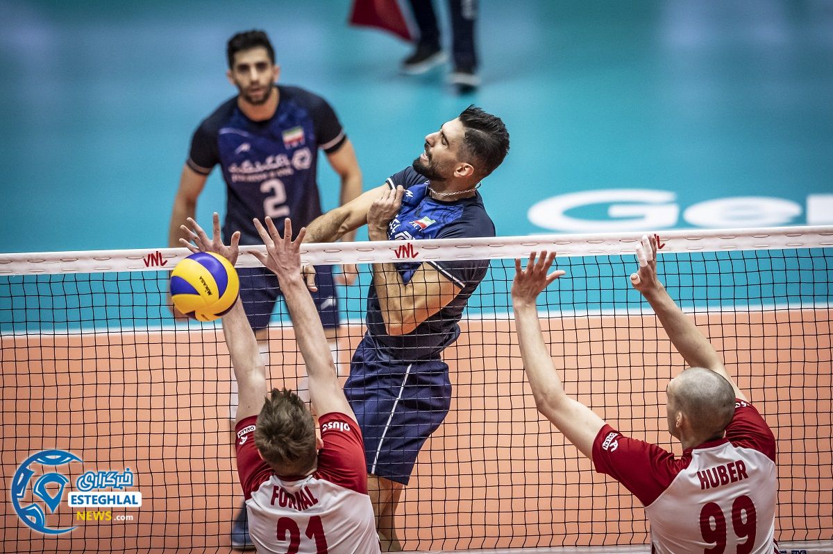 دیدار تیم های ملی والیبال ایران و لهستان
