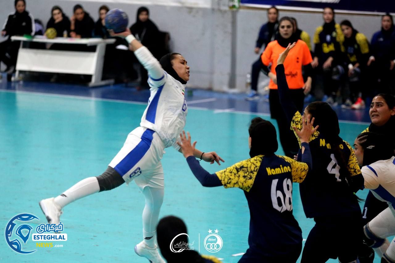 تیم هندبال بانوان استقلال