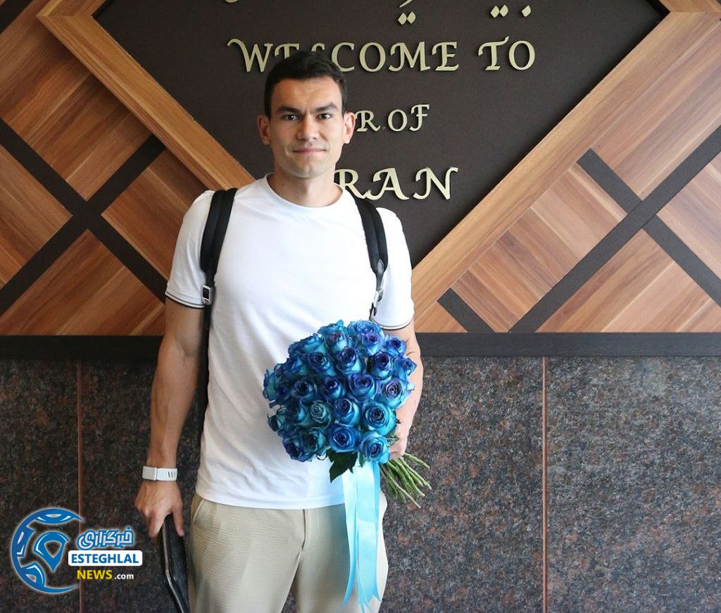 رستم آشورماتوف