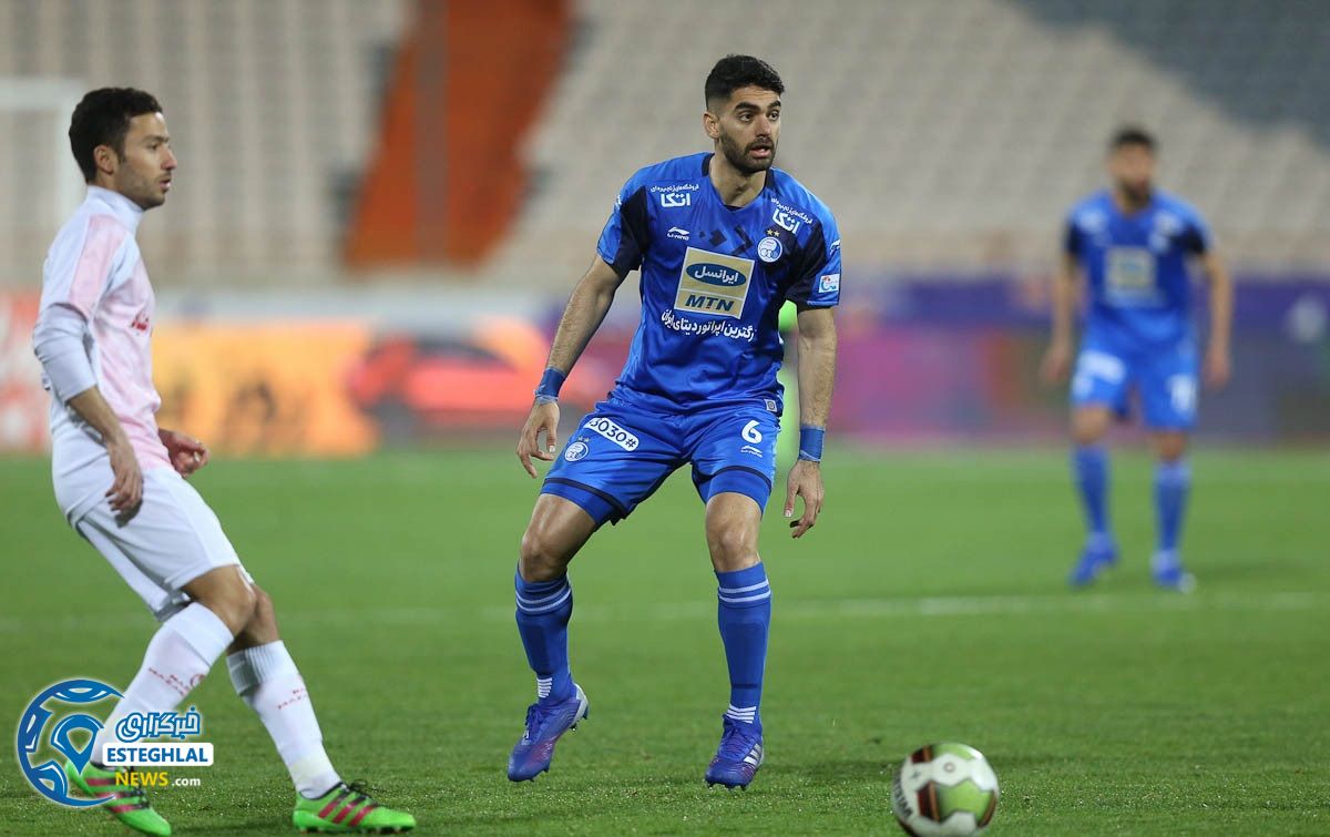 دیدار استقلال و نساجی