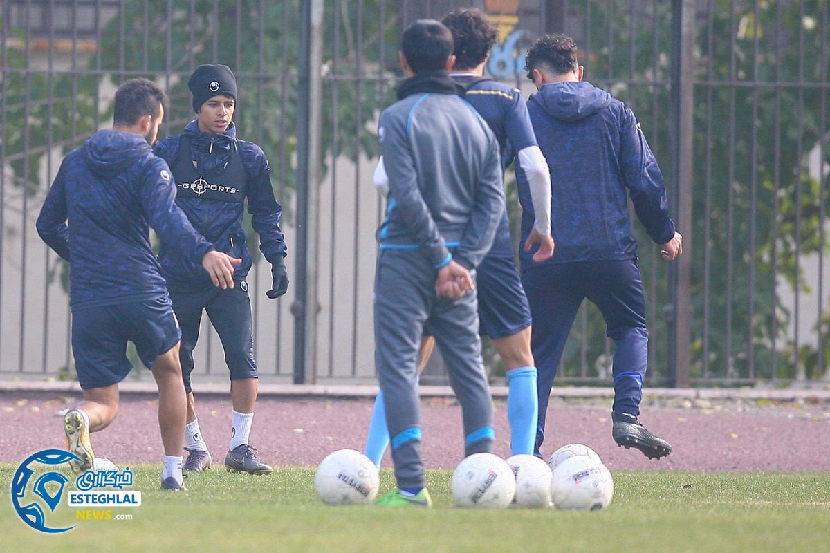 تمرین استقلال