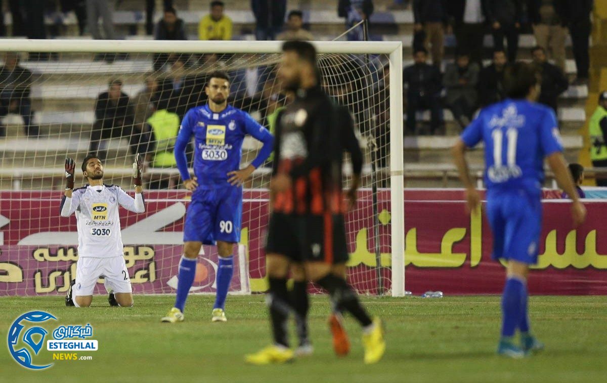 دیدار استقلال و سیاه جامگان