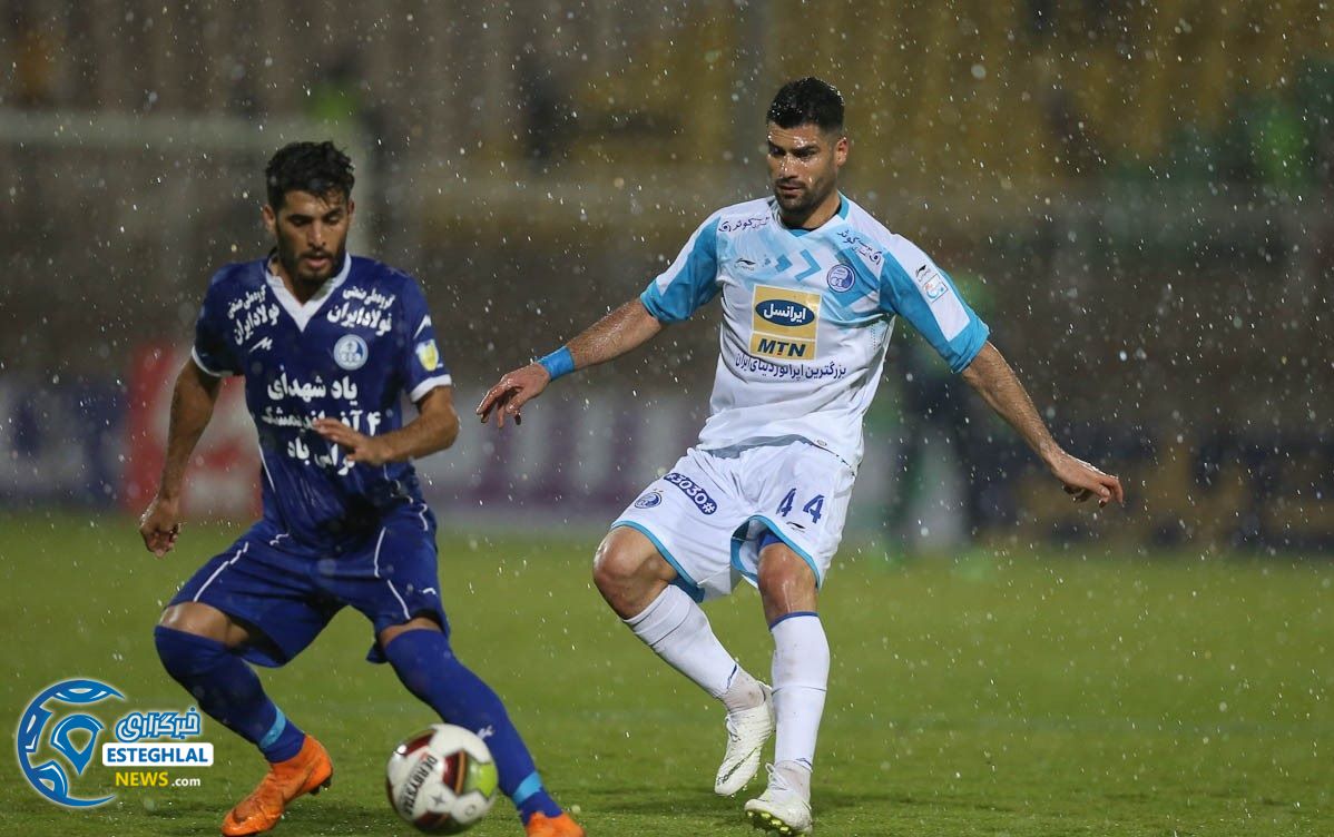 بازی استقلال خوزستان و استقلال تهران