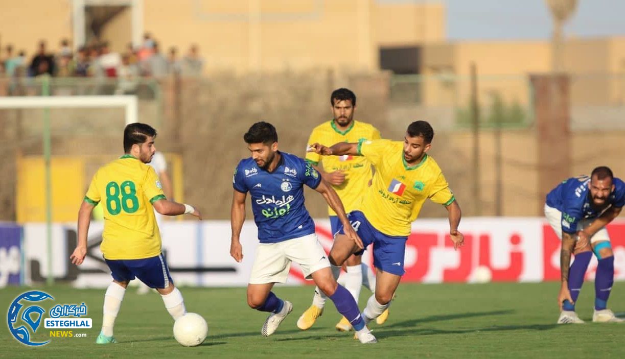 صنعت نفت آبادان 1-1 استقلال 