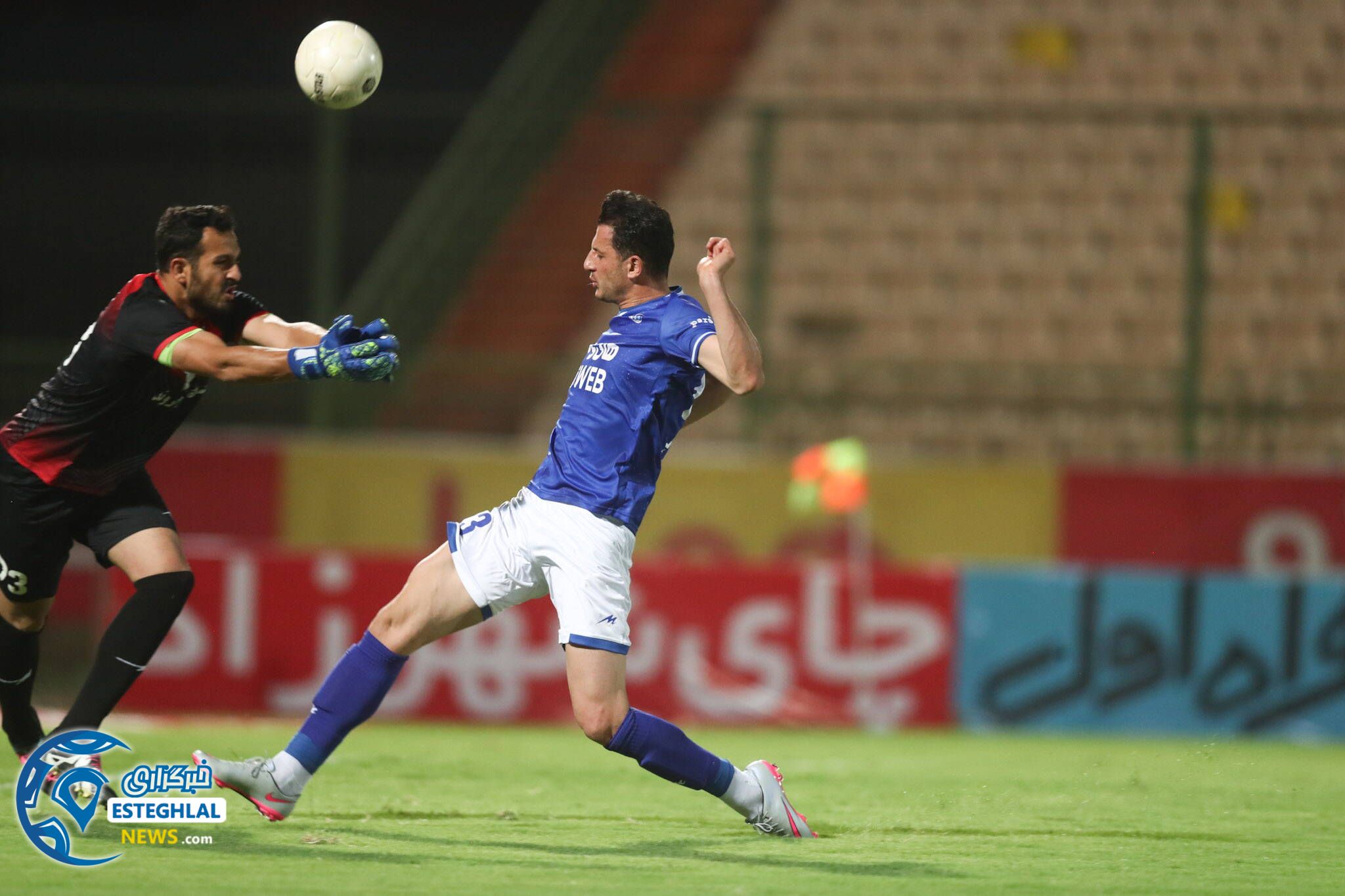 نفت آبادان 0-1 استقلال