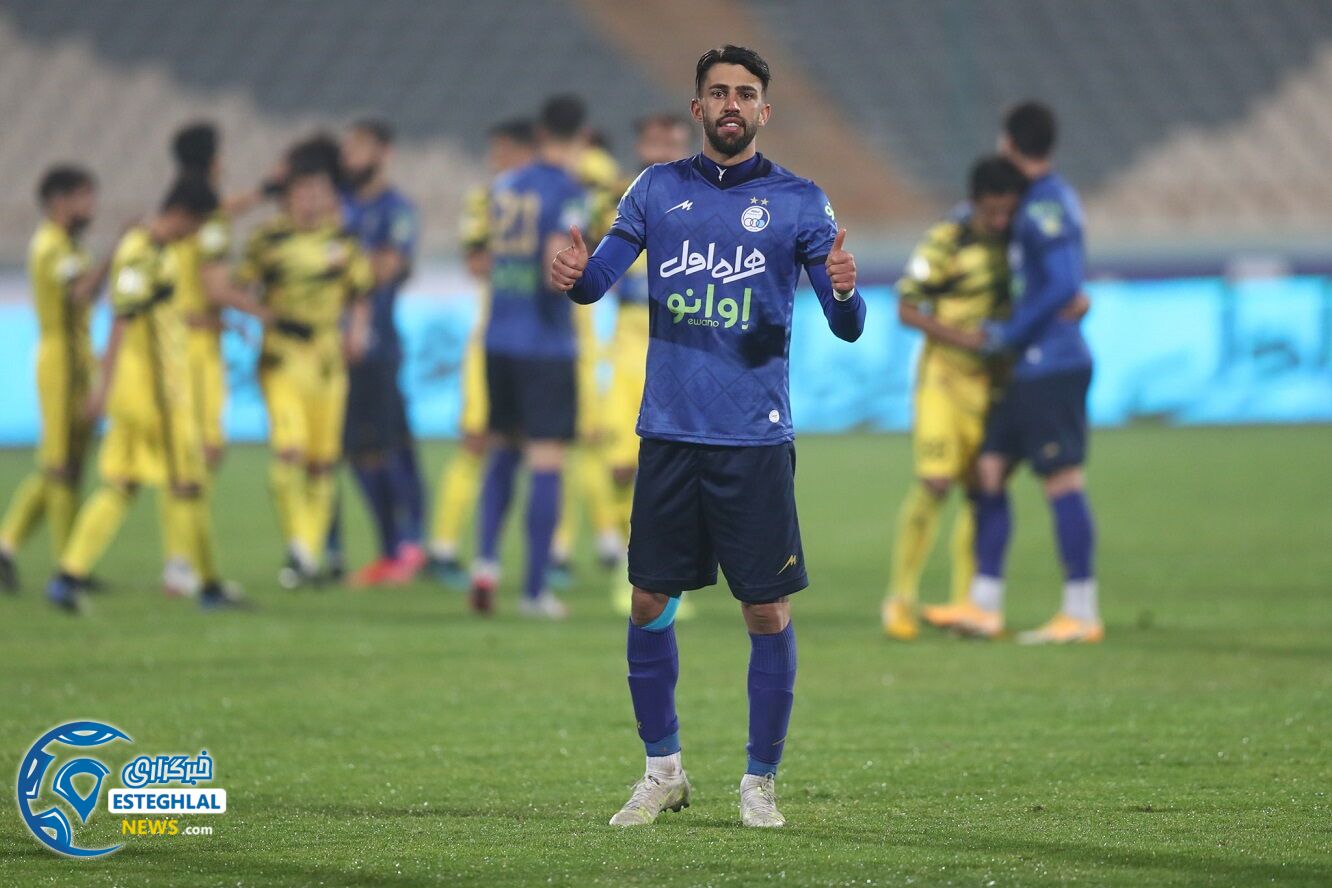 دیدار استقلال و نود