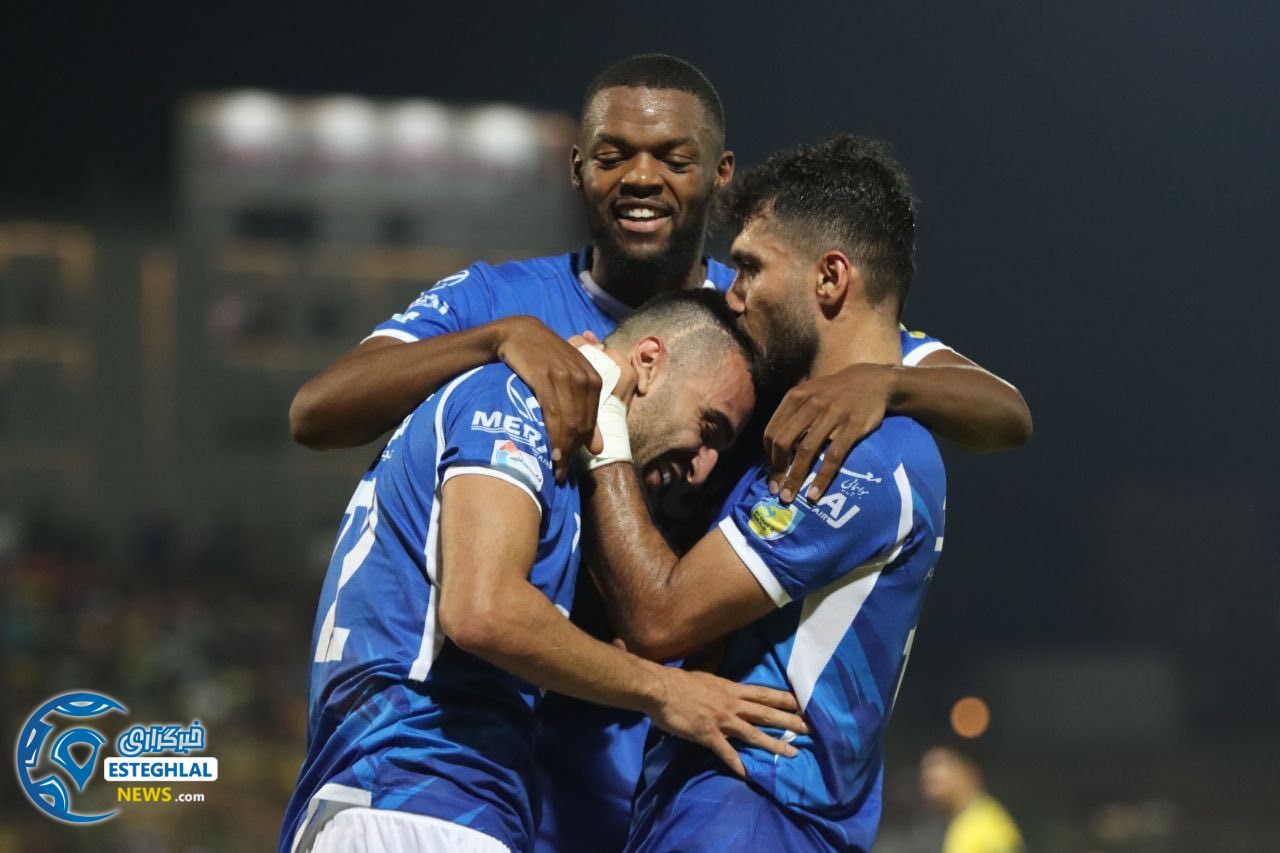 صنعت نفت آبادان 0-3 استقلال(تاج) 