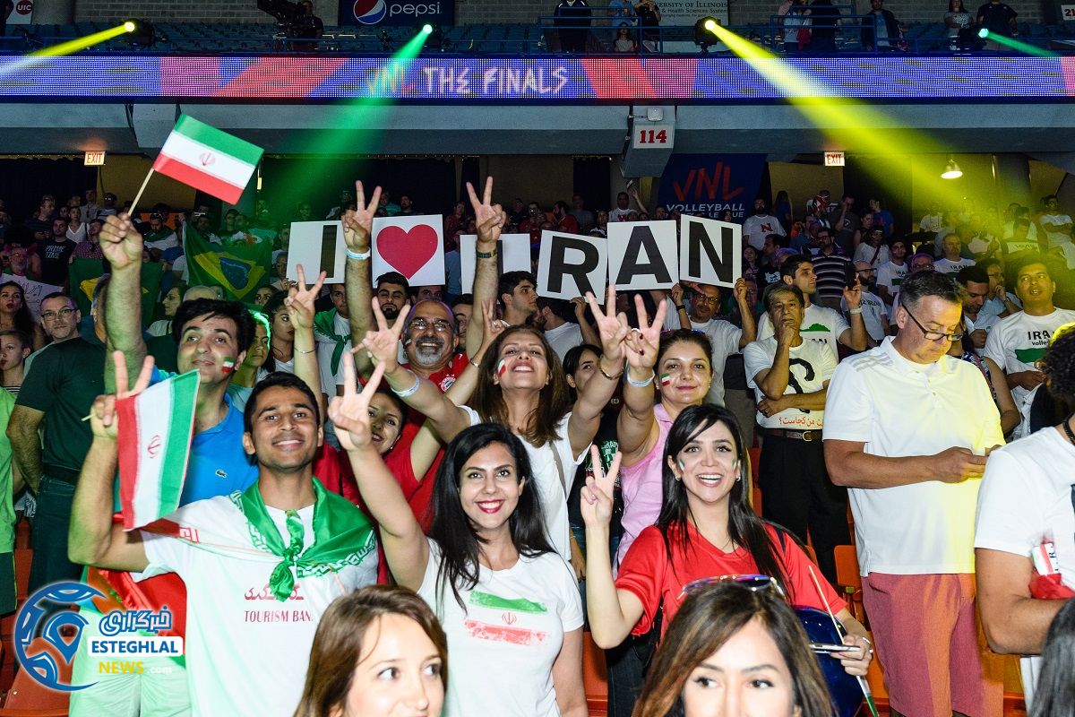 دیدار تیم های ملی والیبال برزیل و ایران