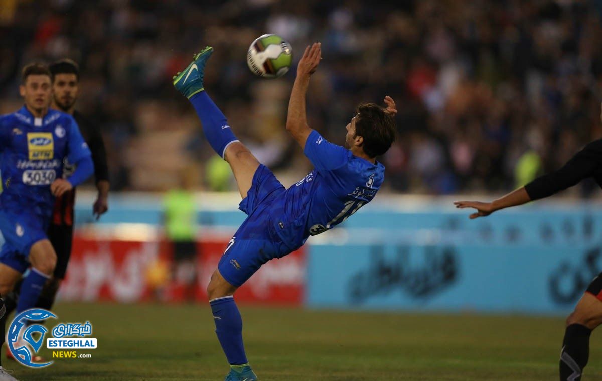 دیدار استقلال و سیاه جامگان