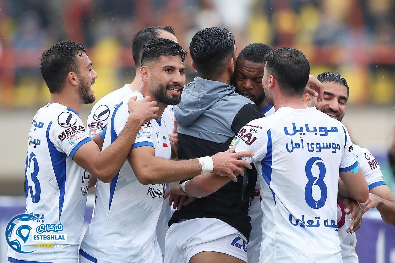 شمس آذر 2-2 استقلال