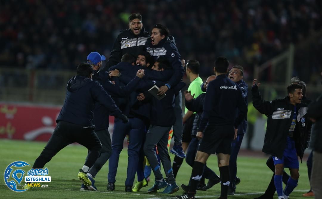 دیدار تراکتور و استقلال