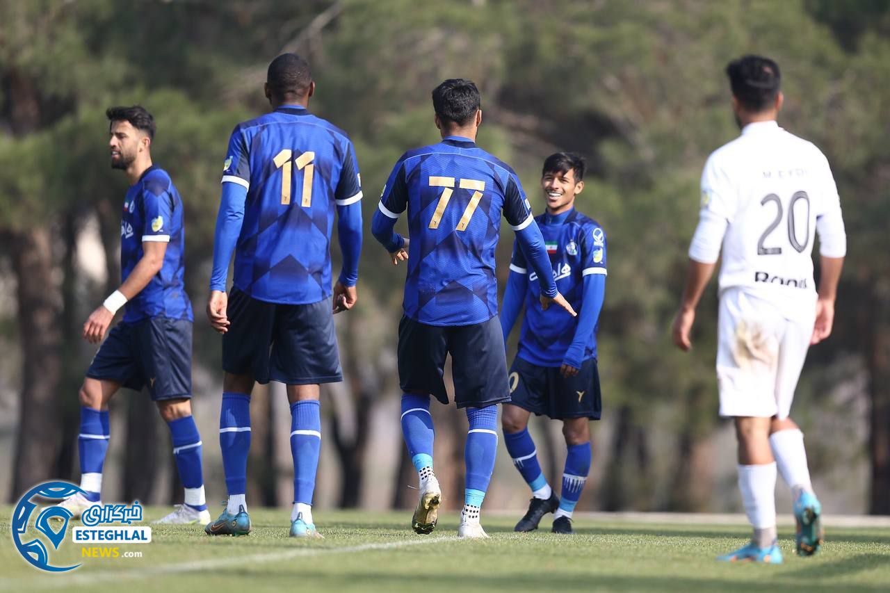 دیدار دوستانه استقلال و ملوان بندرانزلی