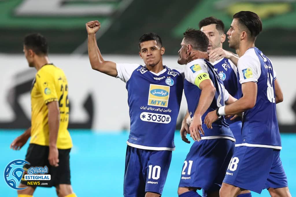 دیدار استقلال و سپاهان