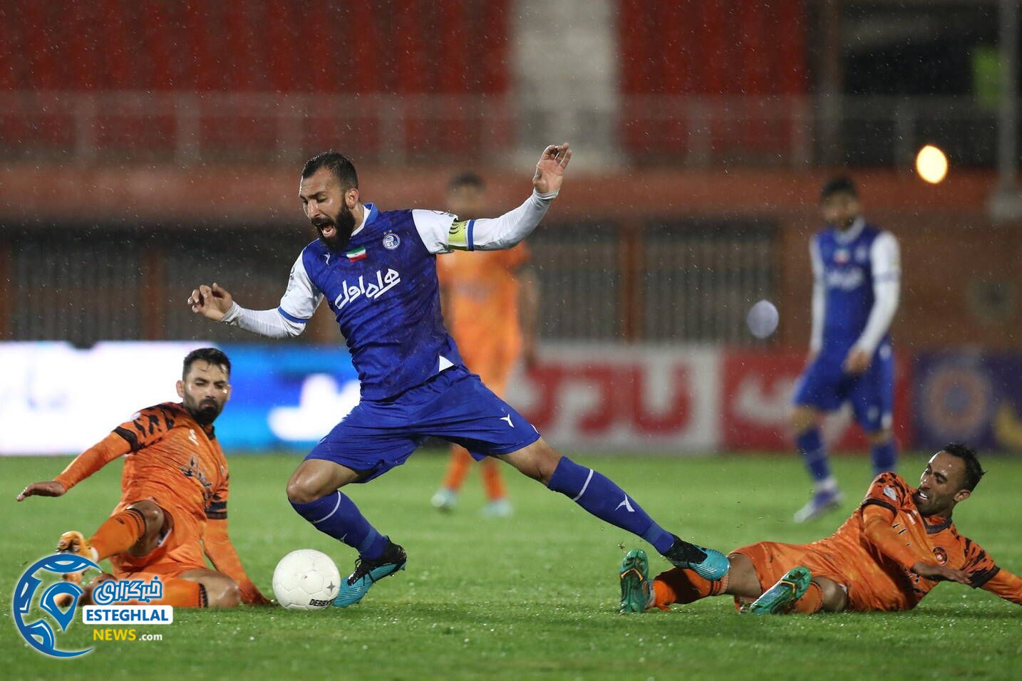 مس کرمان 2-3 استقلال