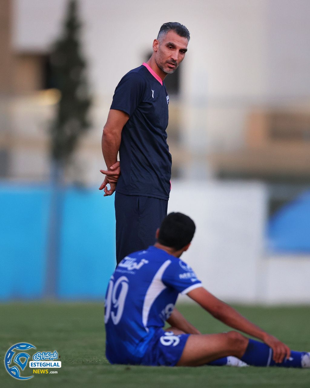 دیدار دوستانه استقلال و شهر راز