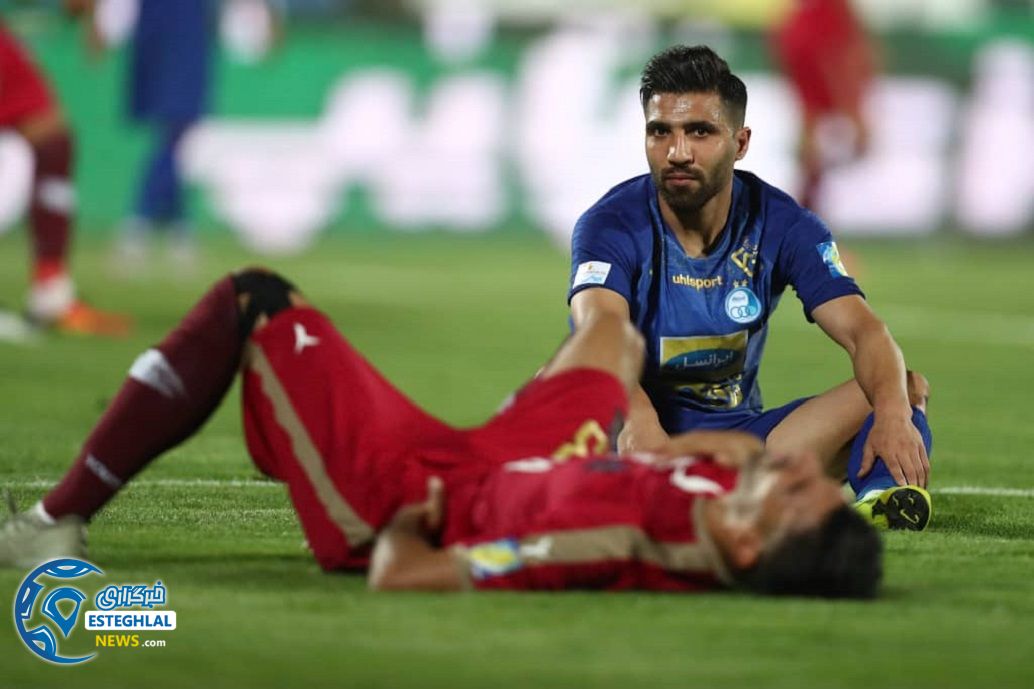 دیدار استقلال و نساجی