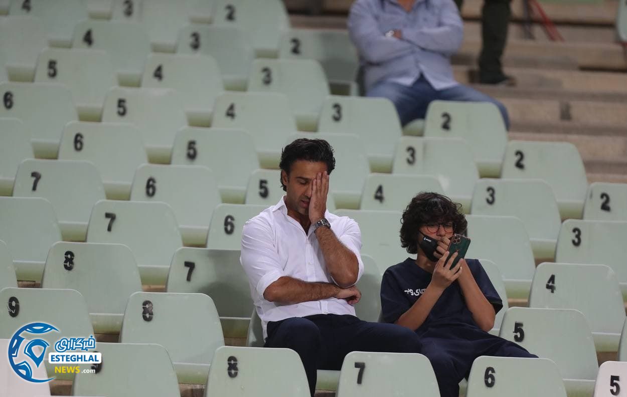 استقلال 0(2)-(4)0 فولاد